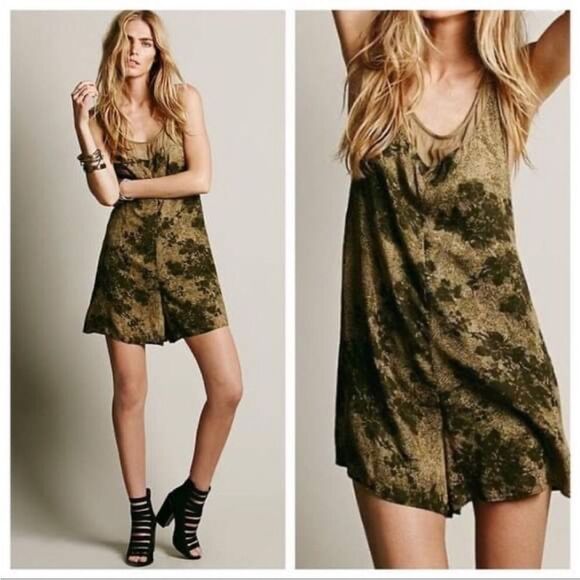 FREE PEOPLE | Echo Floral Print Green & Black Romper Jumper Women’s Size X-Small - Picture 1 of 13